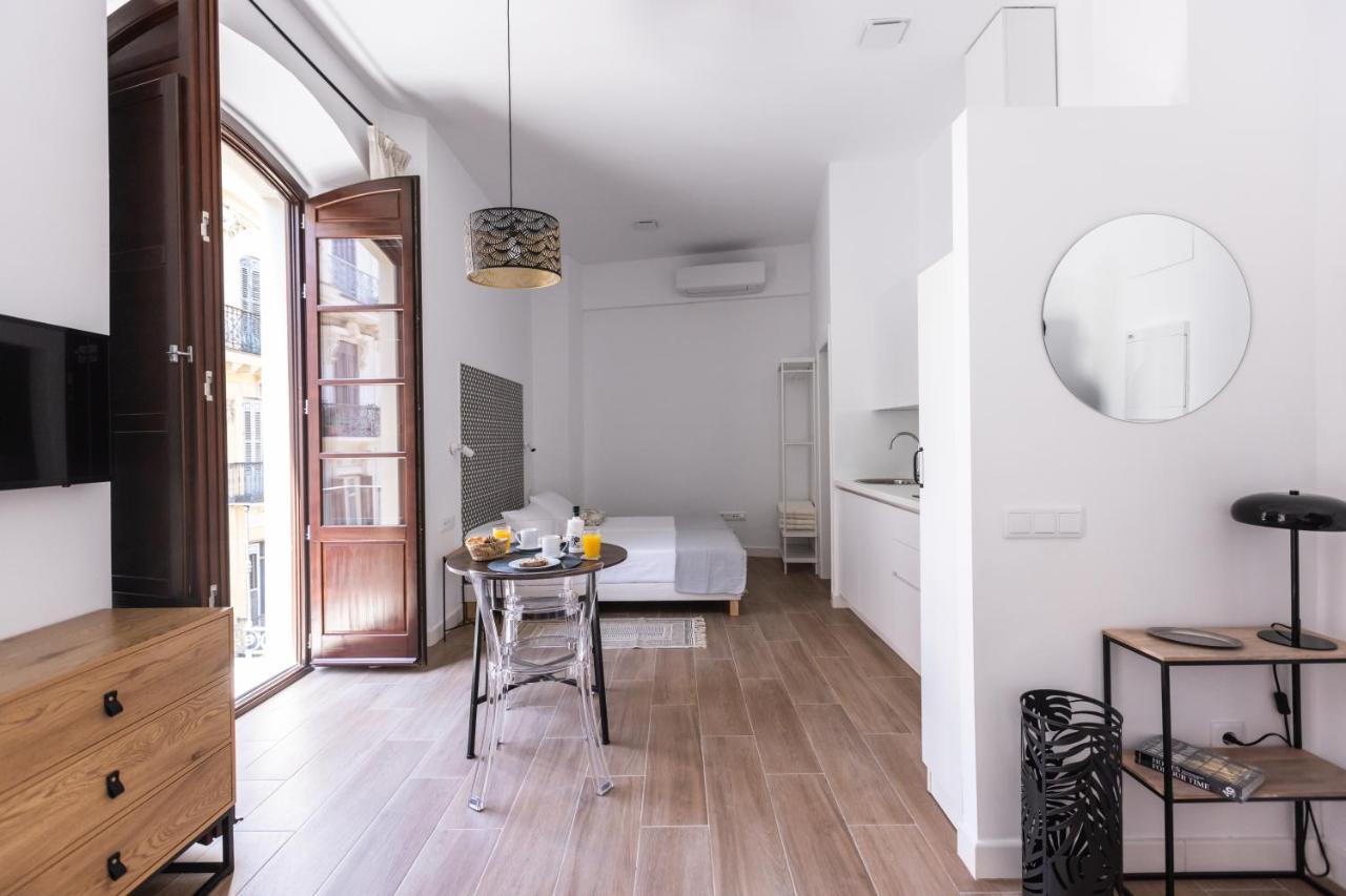 Apartamento-Loft Especeria Black Malaga Exterior photo